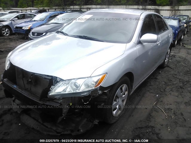 4T1BE46K29U378767 - 2009 TOYOTA CAMRY SE/LE/XLE SILVER photo 2