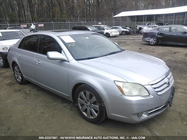 4T1BK36B45U043880 - 2005 TOYOTA AVALON XL/XLS/TOURING/LIMITED SILVER photo 1