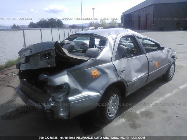 4T1BG22K1XU475931 - 1999 TOYOTA CAMRY CE/LE/XLE 灰色 照片 4