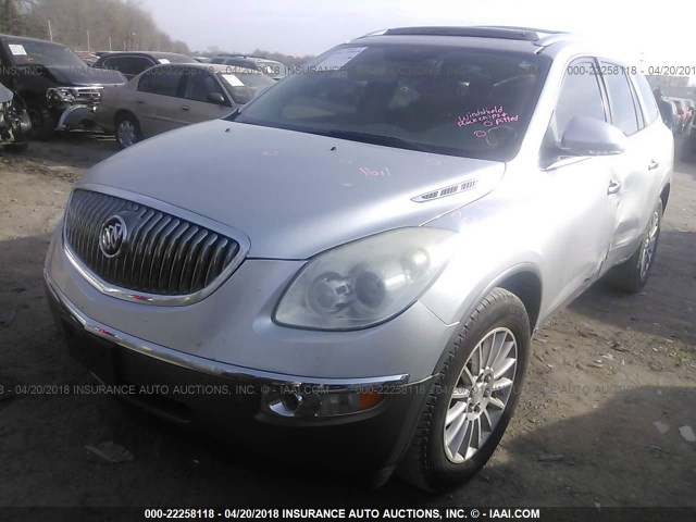 5GALRBED2AJ214446 - 2010 BUICK ENCLAVE CXL SILVER photo 2