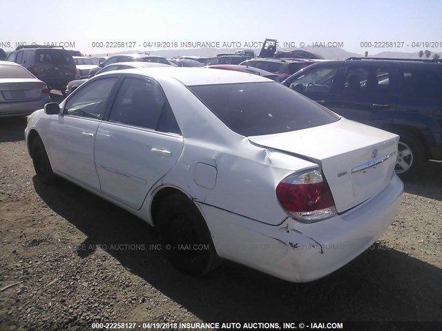 4T1BE32K25U550984 - 2005 TOYOTA CAMRY LE/XLE/SE 白色 照片 3