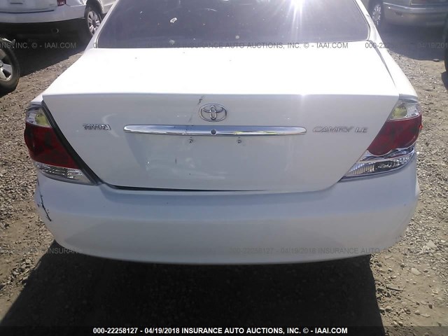 4T1BE32K25U550984 - 2005 TOYOTA CAMRY LE/XLE/SE 白色 照片 6