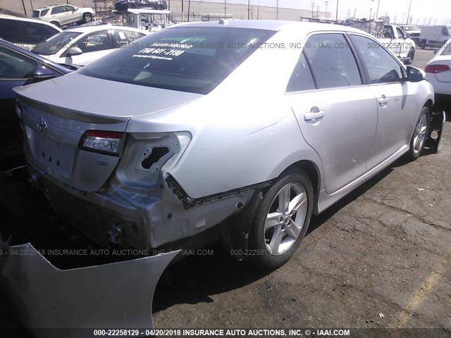 4T1BF1FKXCU021534 - 2012 TOYOTA CAMRY SE/LE/XLE GRAY photo 4