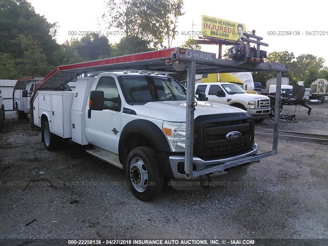 1FDUF5GT5BEA86596 - 2011 FORD F550 SUPER DUTY WHITE photo 1