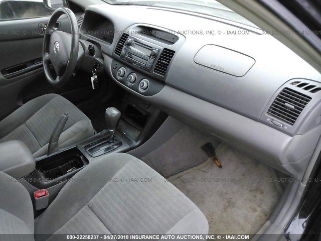 4T1BE32K85U429991 - 2005 TOYOTA CAMRY LE/XLE/SE 黑色 照片 5
