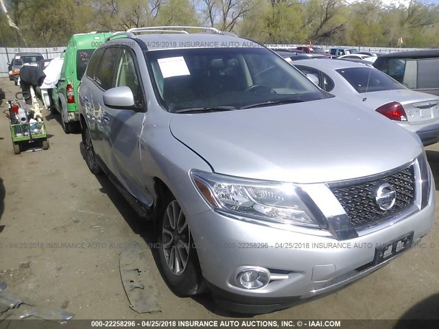 5N1AR2MM4FC665621 - 2015 NISSAN PATHFINDER S/SV/SL/PLATINUM SILVER photo 1