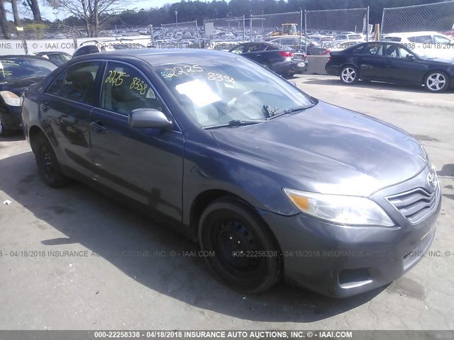 4T4BF3EK9BR172821 - 2011 TOYOTA CAMRY SE/LE/XLE GRAY photo 1