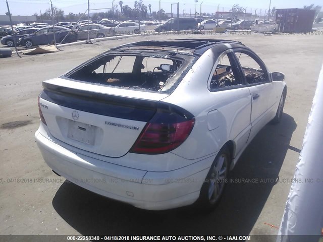 WDBRN40J23A451081 - 2003 MERCEDES-BENZ C 230K SPORT COUPE WHITE photo 4