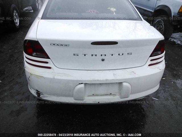 1B3EL36X64N319898 - 2004 DODGE STRATUS SE WHITE photo 6