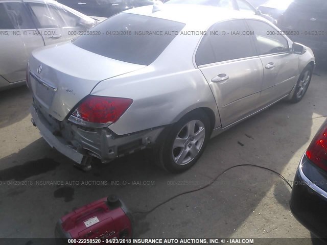 JH4KB165X5C020398 - 2005 ACURA RL SILVER photo 4