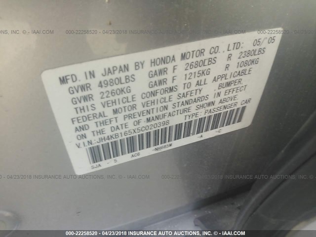 JH4KB165X5C020398 - 2005 ACURA RL SILVER photo 9