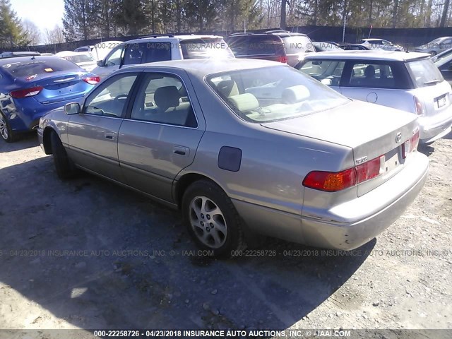 JT2BF28K9Y0263553 - 2000 TOYOTA CAMRY LE/XLE BROWN photo 3