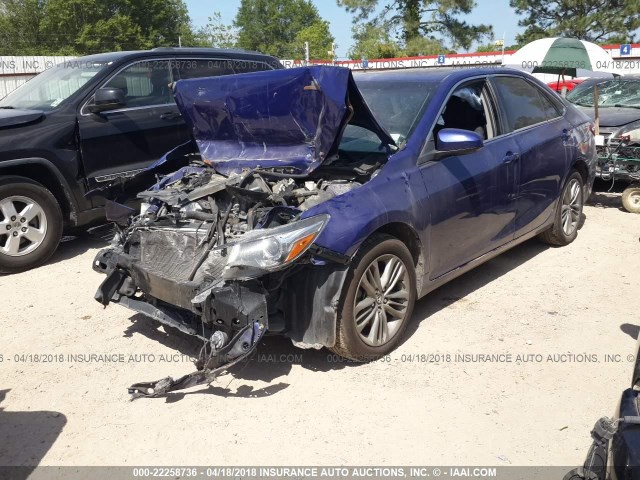 4T1BF1FK7FU908979 - 2015 TOYOTA CAMRY LE/XLE/SE/XSE 蓝色 照片 2
