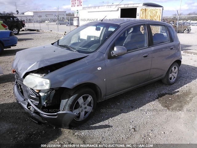 KL1TD66617B780743 - 2007 CHEVROLET AVEO LS SILVER photo 2