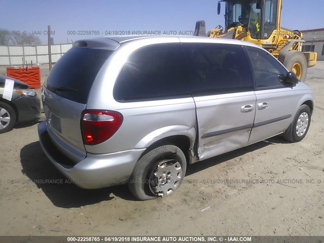 1C8GJ45383B225781 - 2003 CHRYSLER VOYAGER LX SILVER photo 4