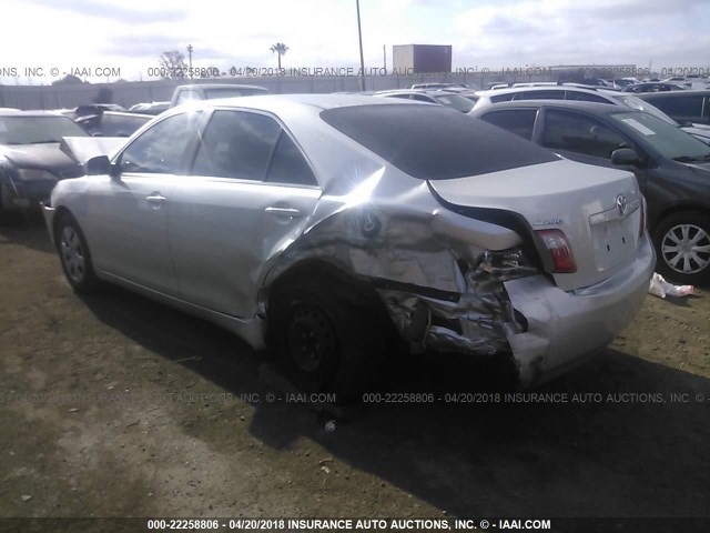 4T4BE46K09R086931 - 2009 TOYOTA CAMRY SE/LE/XLE ვერცხლისფერი ფოტო 3