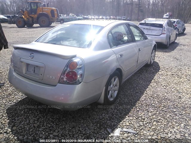 1N4AL11D43C122629 - 2003 NISSAN ALTIMA S/SL SILVER photo 4