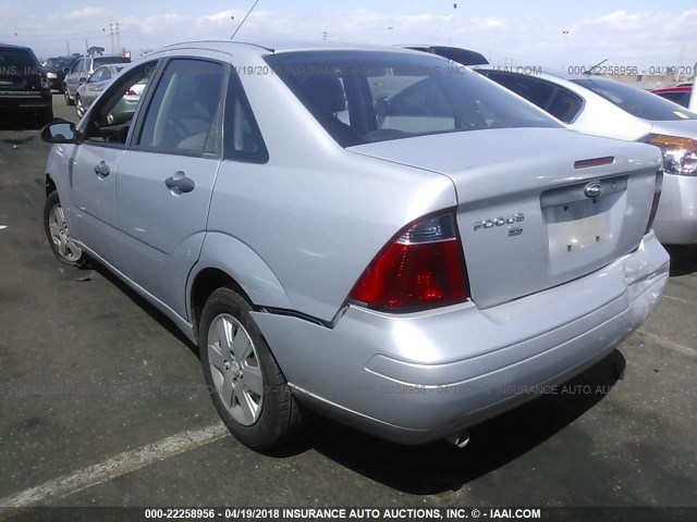 1FAFP34N37W197496 - 2007 FORD FOCUS ZX4/S/SE/SES 银色 照片 3