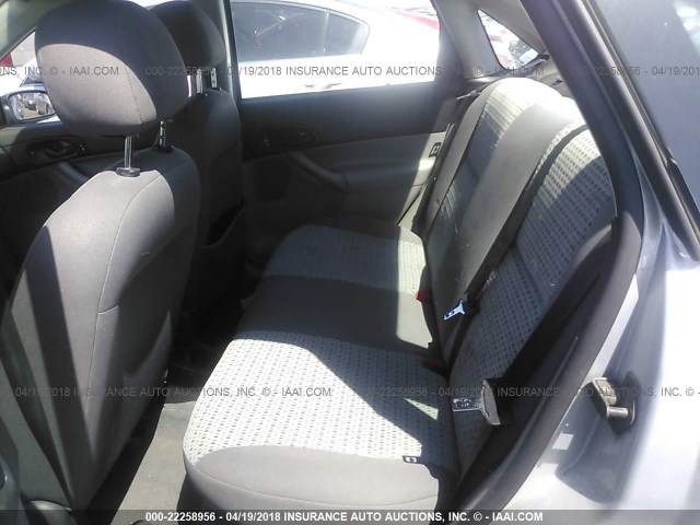 1FAFP34N37W197496 - 2007 FORD FOCUS ZX4/S/SE/SES 银色 照片 8