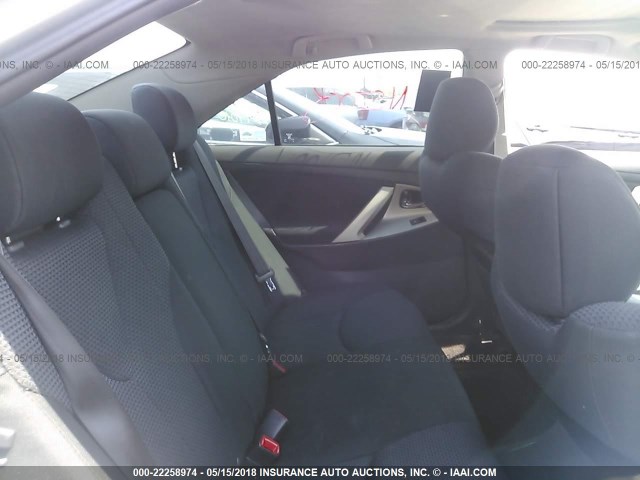 4T1BF3EK4BU172381 - 2011 TOYOTA CAMRY SE/LE/XLE Күміс фото 8