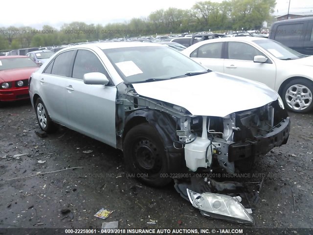 4T1BE46K97U649580 - 2007 TOYOTA CAMRY NEW GENERAT CE/LE/XLE/SE SILVER photo 1