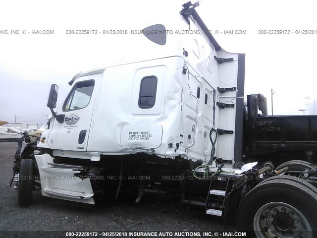 1FUJGLD57GLGY3939 - 2016 FREIGHTLINER CASCADIA 125  WHITE photo 3