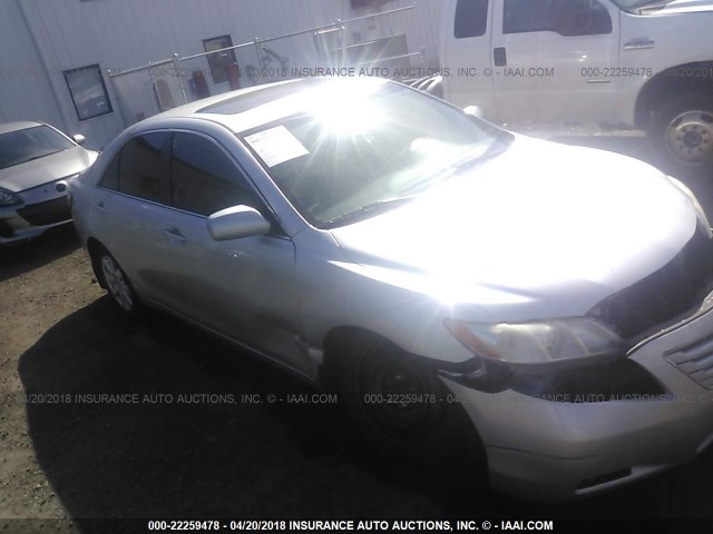 4T1BE46KX9U870754 - 2009 TOYOTA CAMRY SE/LE/XLE SILVER photo 1