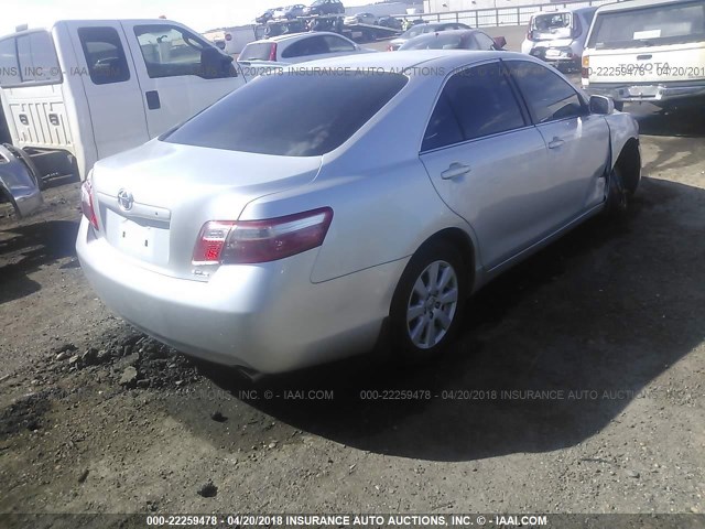 4T1BE46KX9U870754 - 2009 TOYOTA CAMRY SE/LE/XLE SILVER photo 4