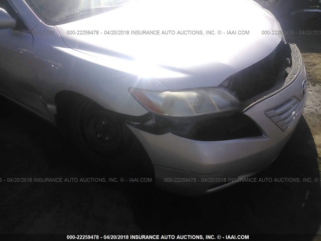 4T1BE46KX9U870754 - 2009 TOYOTA CAMRY SE/LE/XLE SILVER photo 6