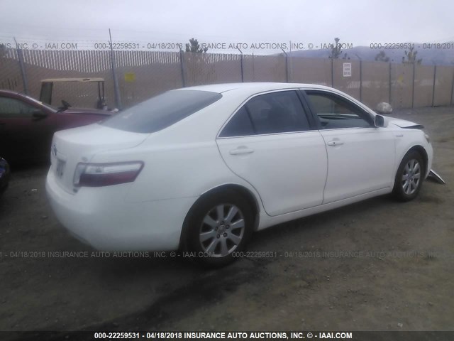 JTNBB46KX73033434 - 2007 TOYOTA CAMRY NEW GENERAT HYBRID WHITE photo 4