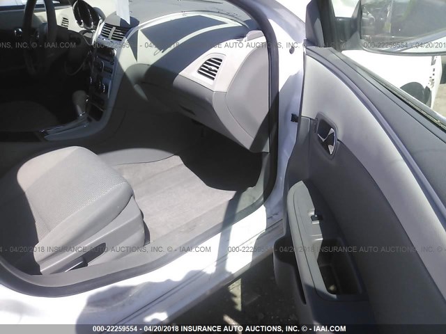 1G1ZB5E12BF230504 - 2011 CHEVROLET MALIBU LS 白色 照片 5