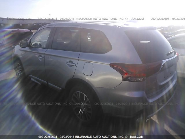 JA4AZ3A3XJZ016797 - 2018 MITSUBISHI OUTLANDER SE/SEL SILVER photo 3