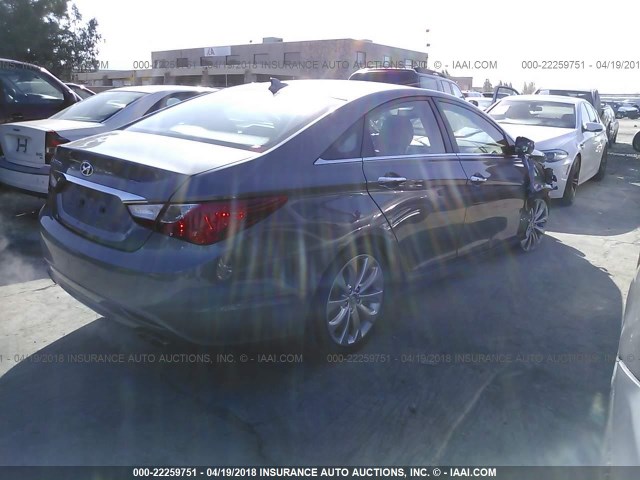 5NPEC4AC5DH804185 - 2013 HYUNDAI SONATA SE/LIMITED GRAY photo 4