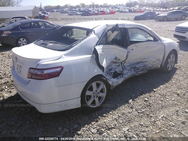4T1BE46K19U918268 - 2009 TOYOTA CAMRY SE/LE/XLE WHITE photo 4