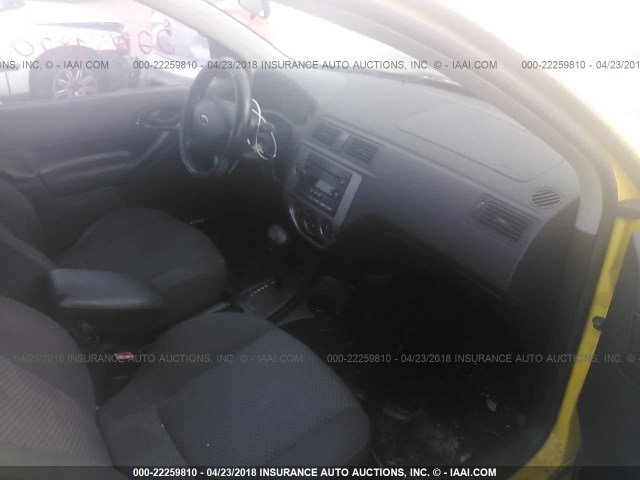 3FAFP31N15R113003 - 2005 FORD FOCUS ZX3 YELLOW photo 5