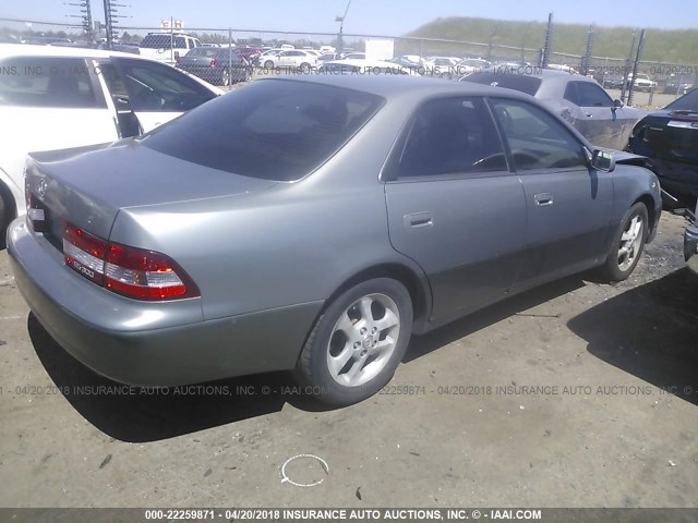 JT8BF28GXY5102262 - 2000 LEXUS ES 300 SILVER photo 4