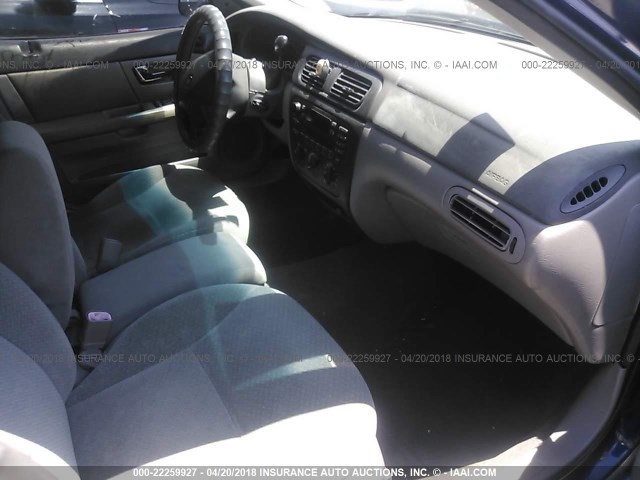 1FAFP5227YA190358 - 2000 FORD TAURUS LX BLUE photo 5