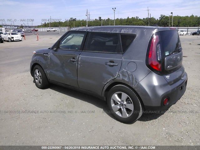 KNDJN2A26H7466259 - 2017 KIA SOUL GRAY photo 3