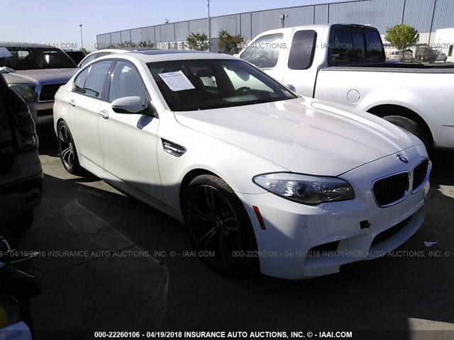 WBSFV9C54DC773719 - 2013 BMW M5 WHITE photo 1