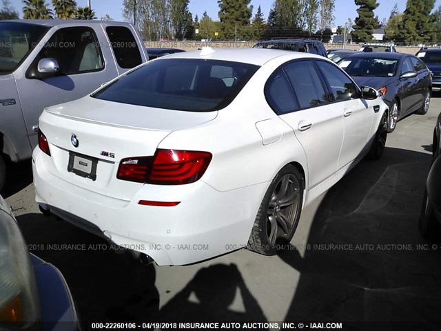 WBSFV9C54DC773719 - 2013 BMW M5 WHITE photo 4