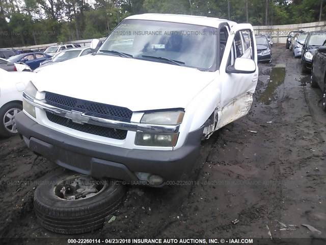 3GNEC13T43G202713 - 2003 CHEVROLET AVALANCHE C1500 WHITE photo 2