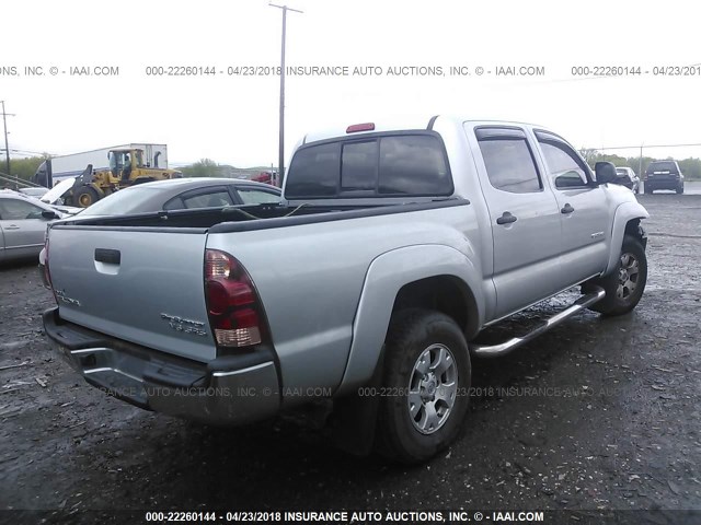 5TEJU62N58Z524941 - 2008 TOYOTA TACOMA DOUBLE CAB PRERUNNER SILVER photo 4
