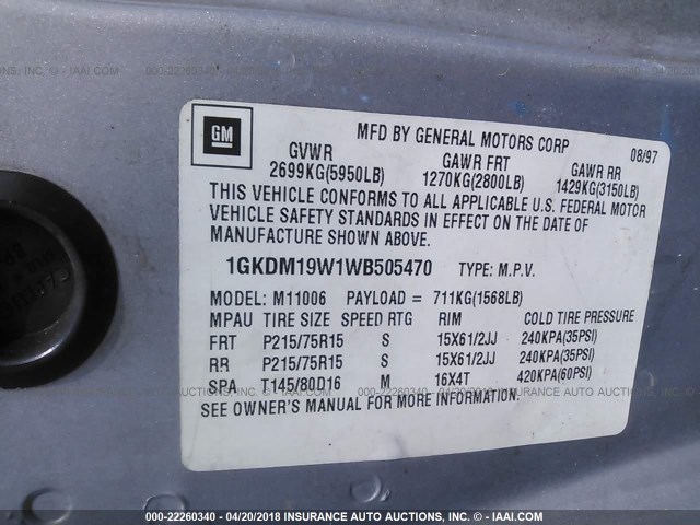 1GKDM19W1WB505470 - 1998 GMC SAFARI XT SILVER photo 9