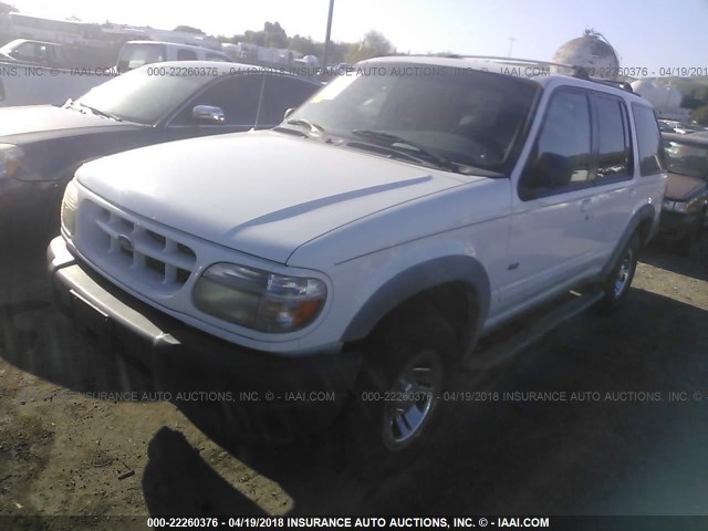 1FMZU62X1YZB22717 - 2000 FORD EXPLORER XLS WHITE photo 2