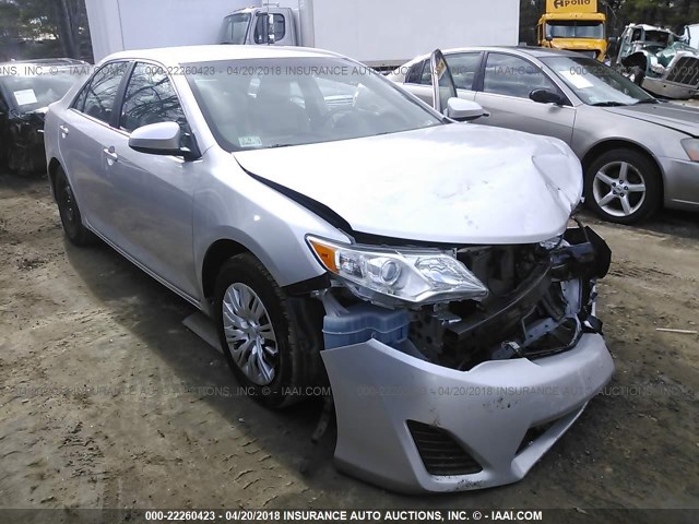 4T4BF1FK4CR271681 - 2012 TOYOTA CAMRY SE/LE/XLE GRAY photo 1