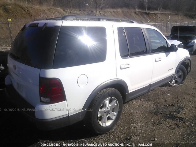 1FMZU73E02UC81042 - 2002 FORD EXPLORER XLT WHITE photo 4