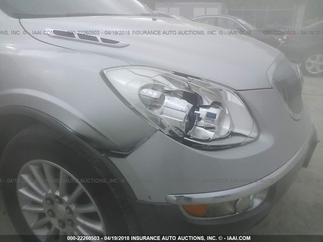 5GAKVCED8CJ122743 - 2012 BUICK ENCLAVE SILVER photo 6