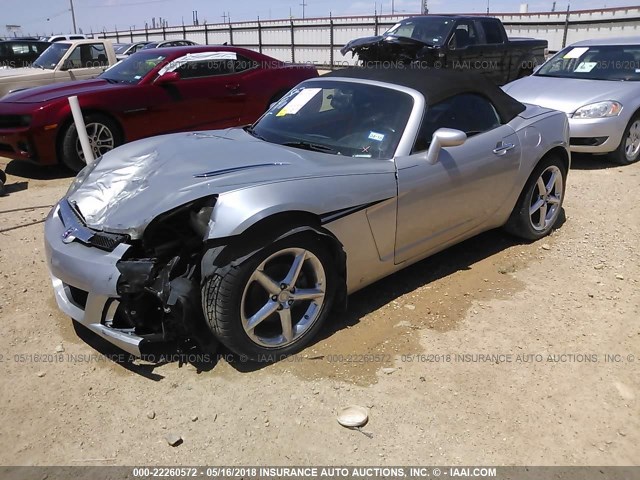 1G8MG35X98Y132119 - 2008 SATURN SKY REDLINE SILVER photo 2