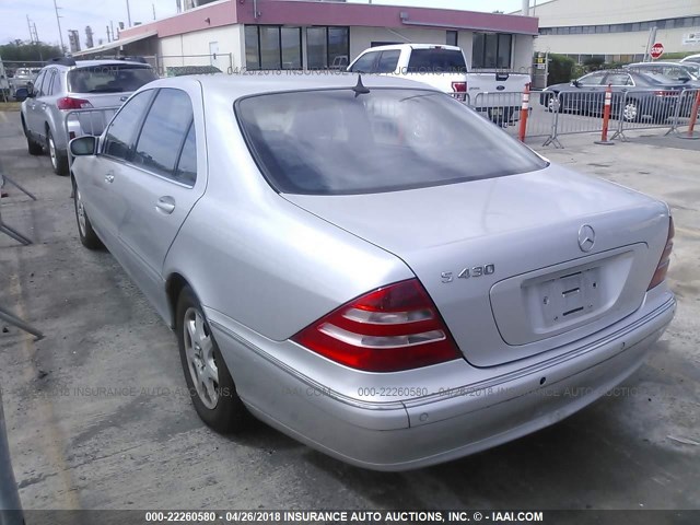 WDBNG70J32A299126 - 2002 MERCEDES-BENZ S 430 SILVER photo 3