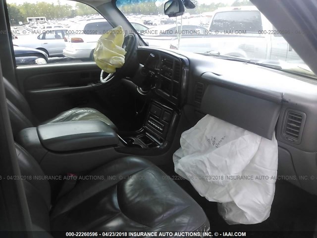 1GKEK63U84J174971 - 2004 GMC YUKON DENALI BLACK photo 5